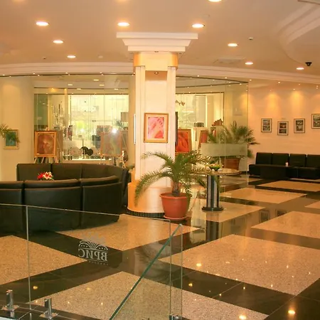 公寓式酒店 维瑞斯公寓式酒店 茨雷沃